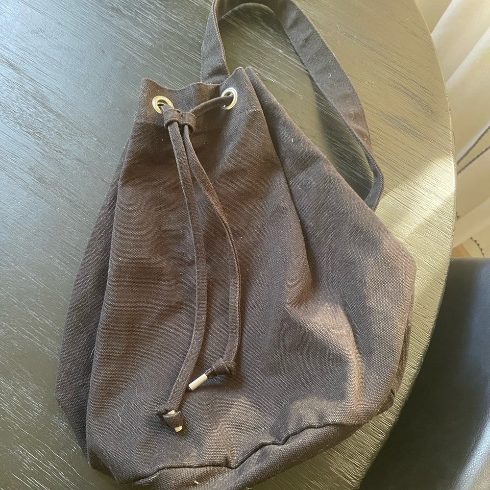 BAGGU black bucket bag purse
